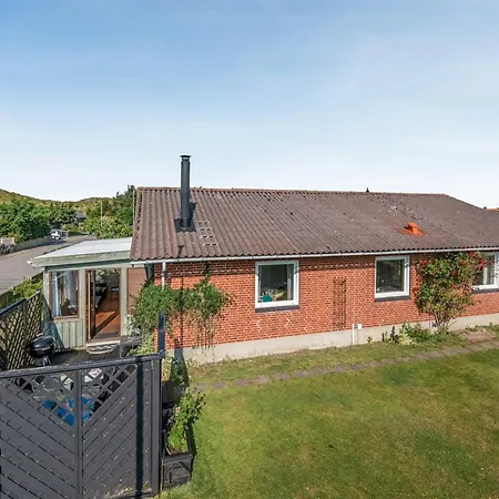 Svein - 500m To The Fjord By Interhome *